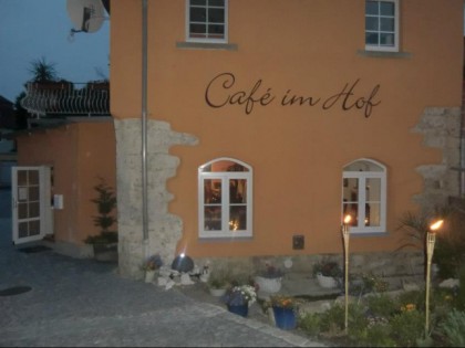 Foto: Cafe im Hof